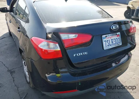 2016 Kia Forte Lx z USA, uszkodzony, nr VIN KNAFK4A69G5537796